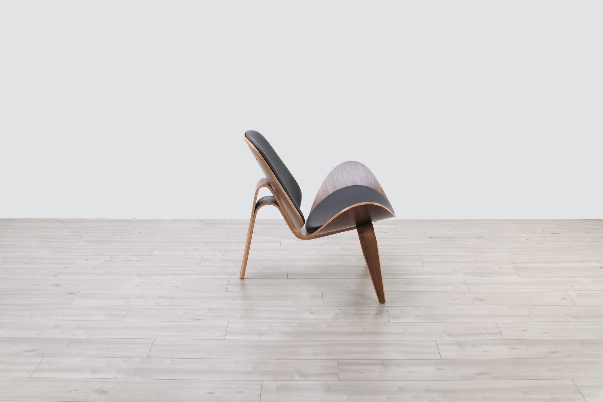 Shell Walnut Chair – Modern Concept