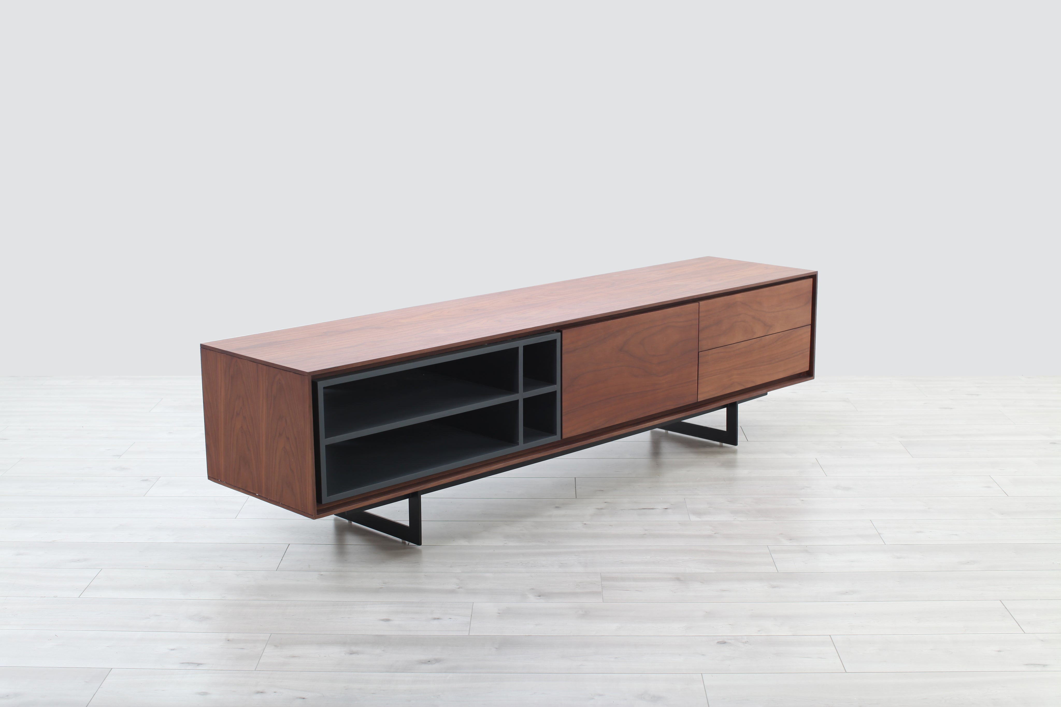 Riley Modern Walnut TV Stand – Modern Concept