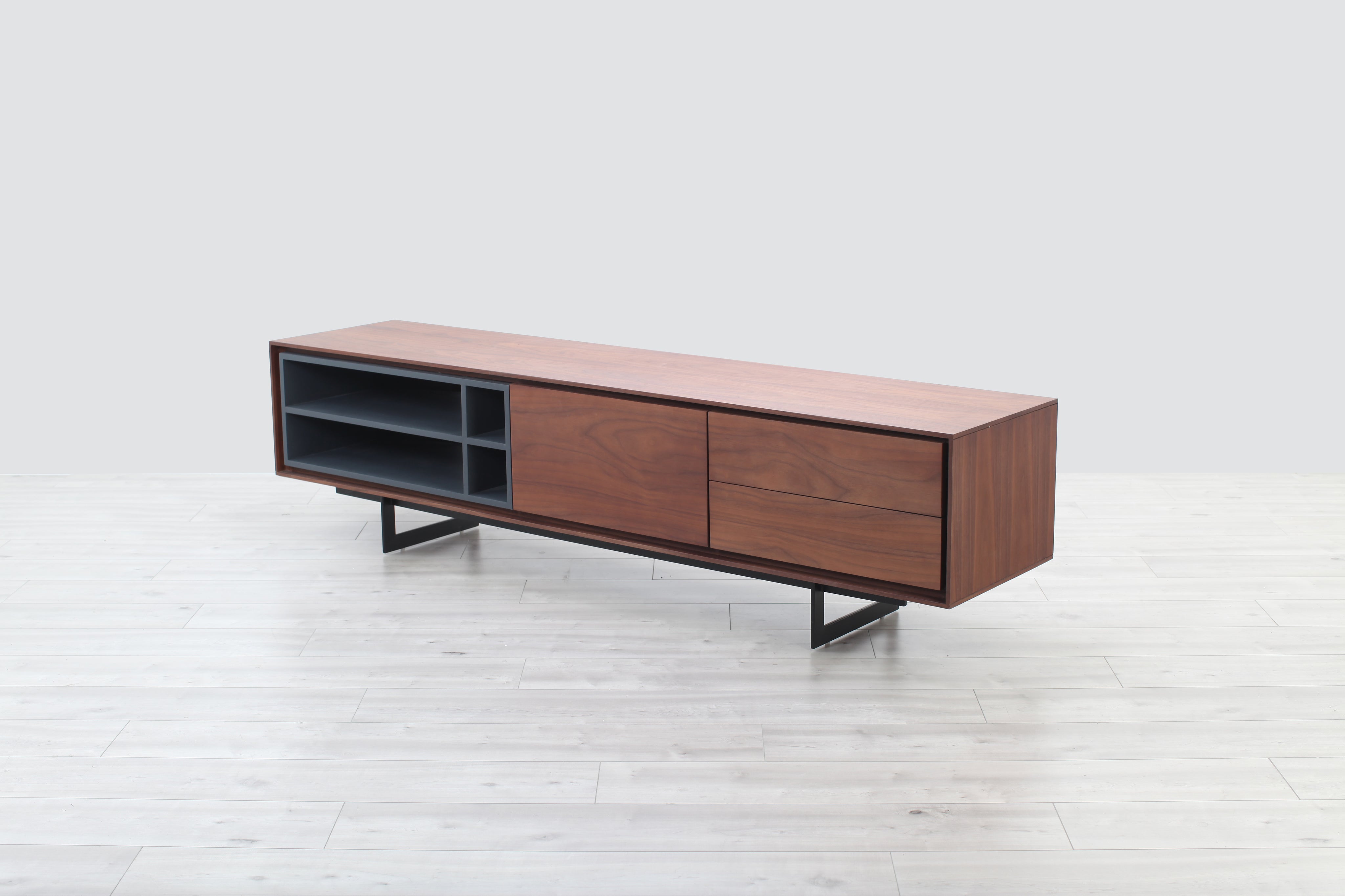 Riley Modern Walnut TV Stand – Modern Concept