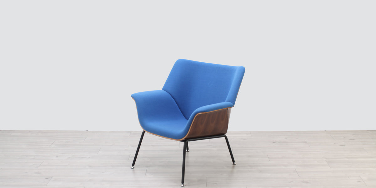 Swoop Lounge Chair in Blue – Modern Concept